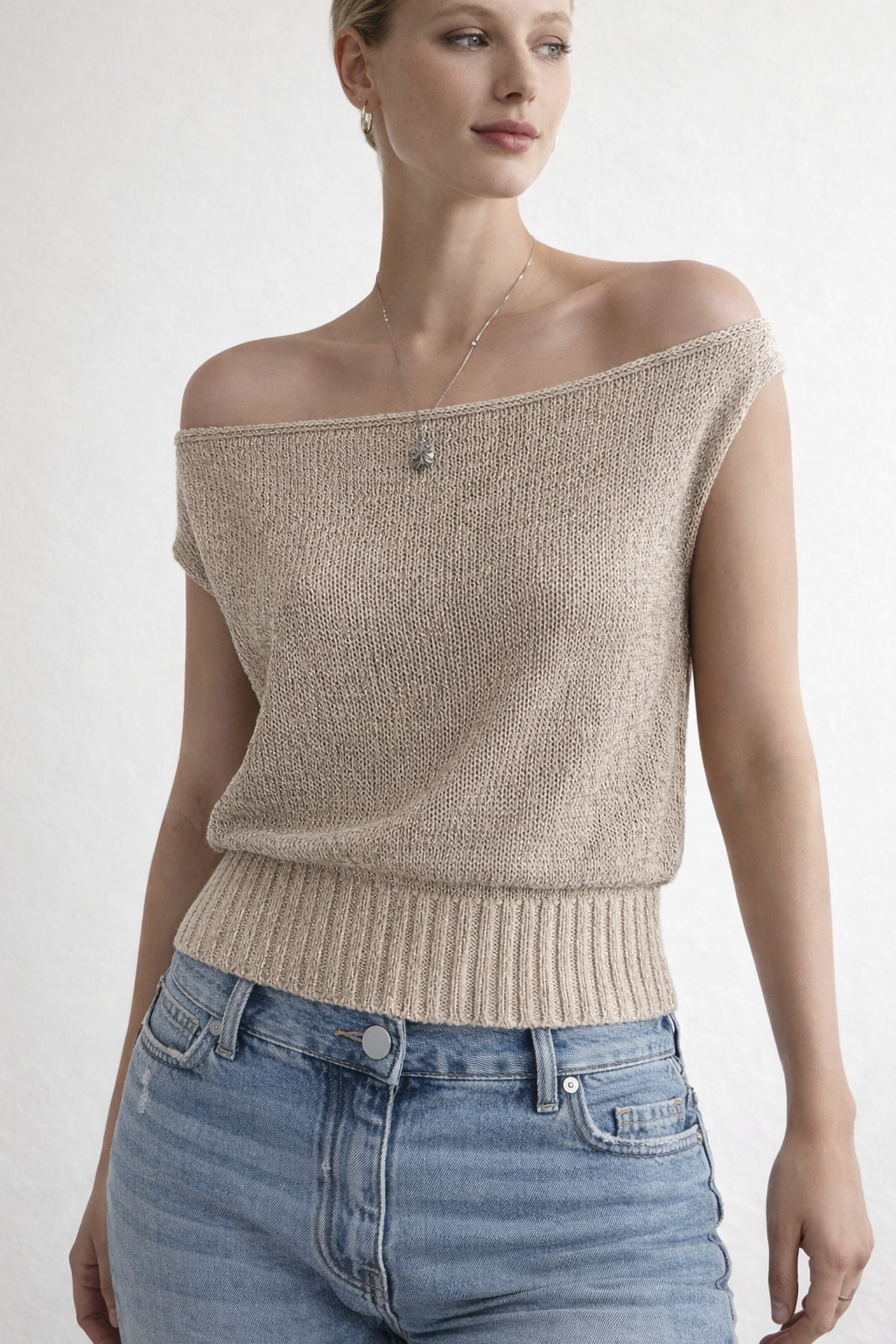 Glänzendes Drapier-Stricktop